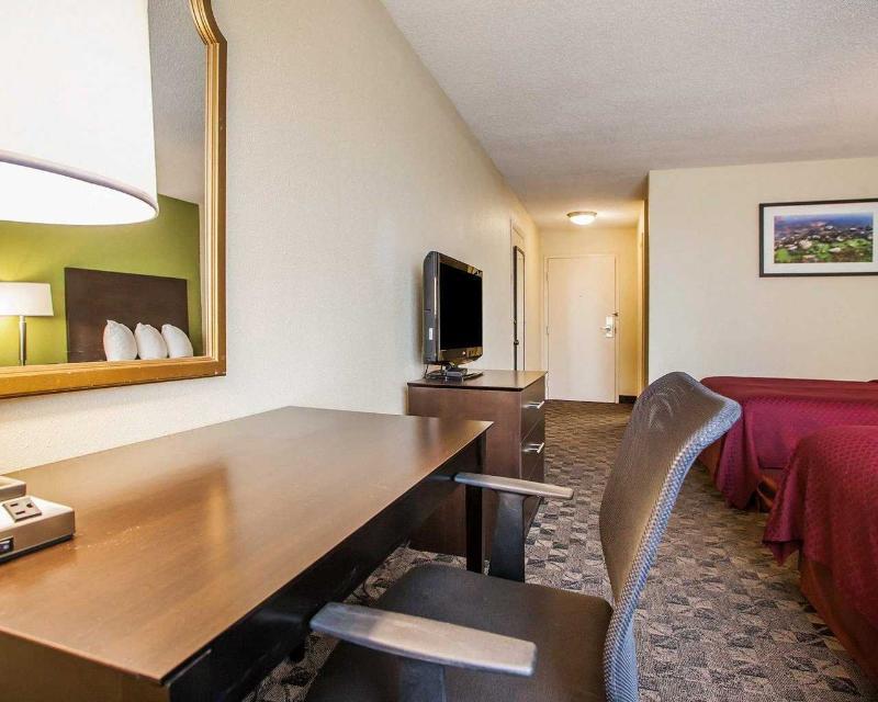 Quality Inn Festus Экстерьер фото
